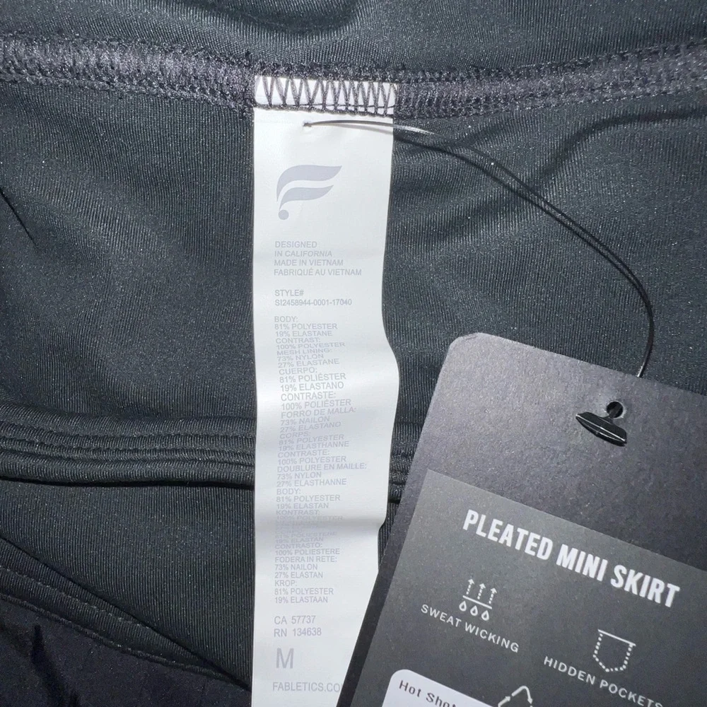 Fabletics Black Pleated Mini Skirt Women’s Medium - Picture 4 of 4
